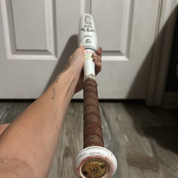 EASTON softball bat 2012, slightly used. - Picture 6 of 6